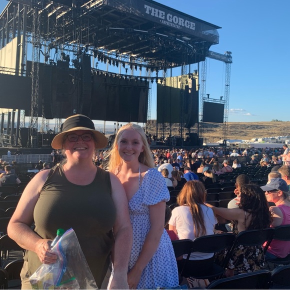 Meet your Posher, Kimberly - Picture 7 of 13